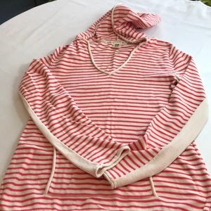 Roxy hoodie size large